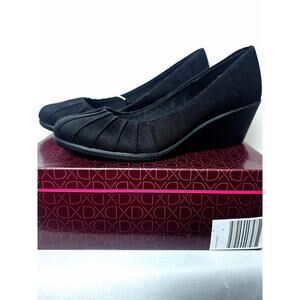 Dexflex Bristol Pleated Wedge with Memory Foam sz 8 NWT